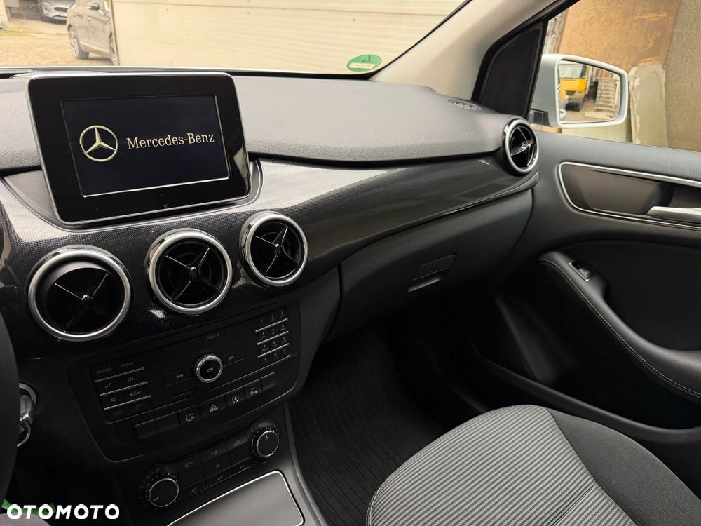 Mercedes-Benz Klasa B 180 (BlueEFFICIENCY) 7G-DCT - 15
