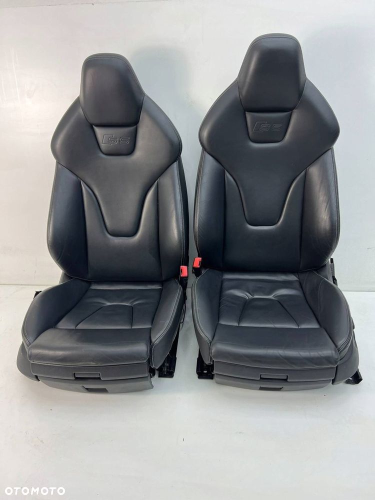 Komplet foteli z boczkami RECARO GRZENE PAMIĘĆ EU SKÓRA SCHOWKI Audi S5 - 1