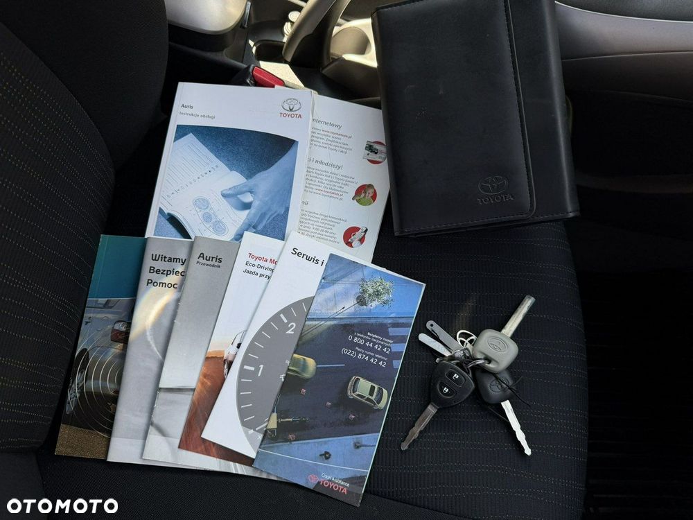 Toyota Auris - 29