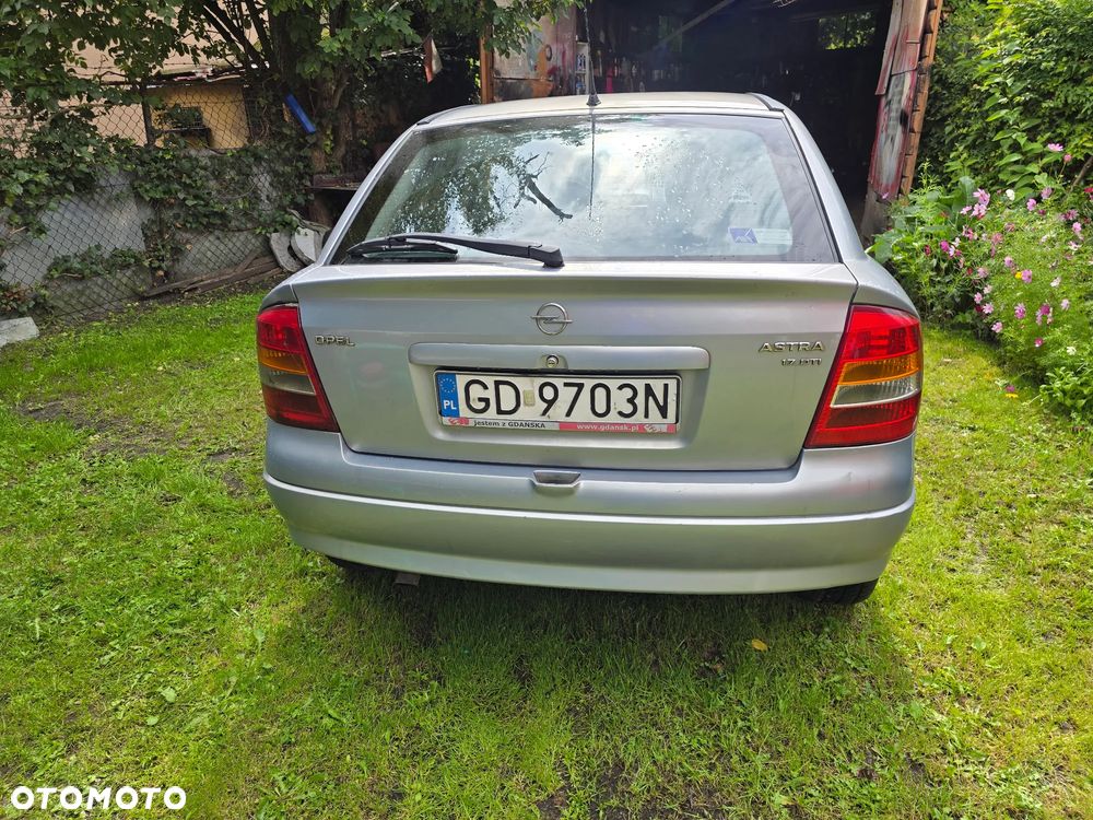 Opel Astra 1.7 DTI - 1