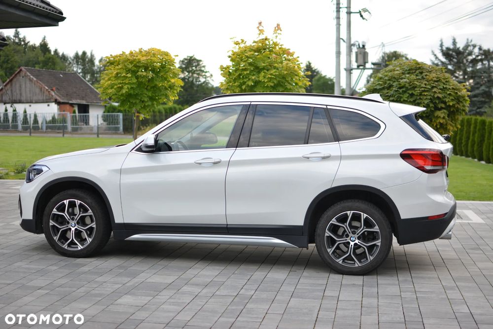 BMW X1 sDrive20i xLine - 4