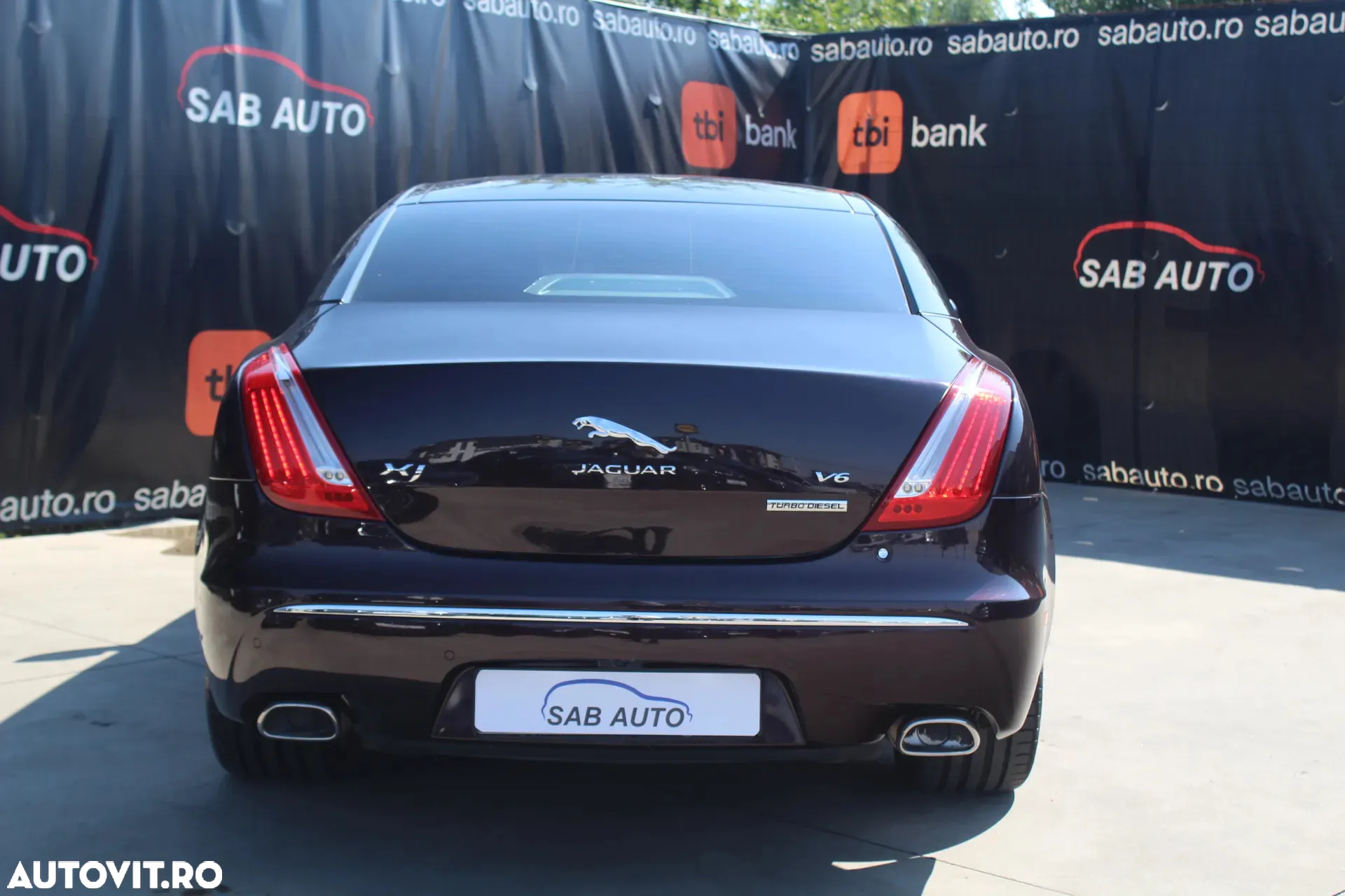 Jaguar XJ 30d Premium Luxury - 6