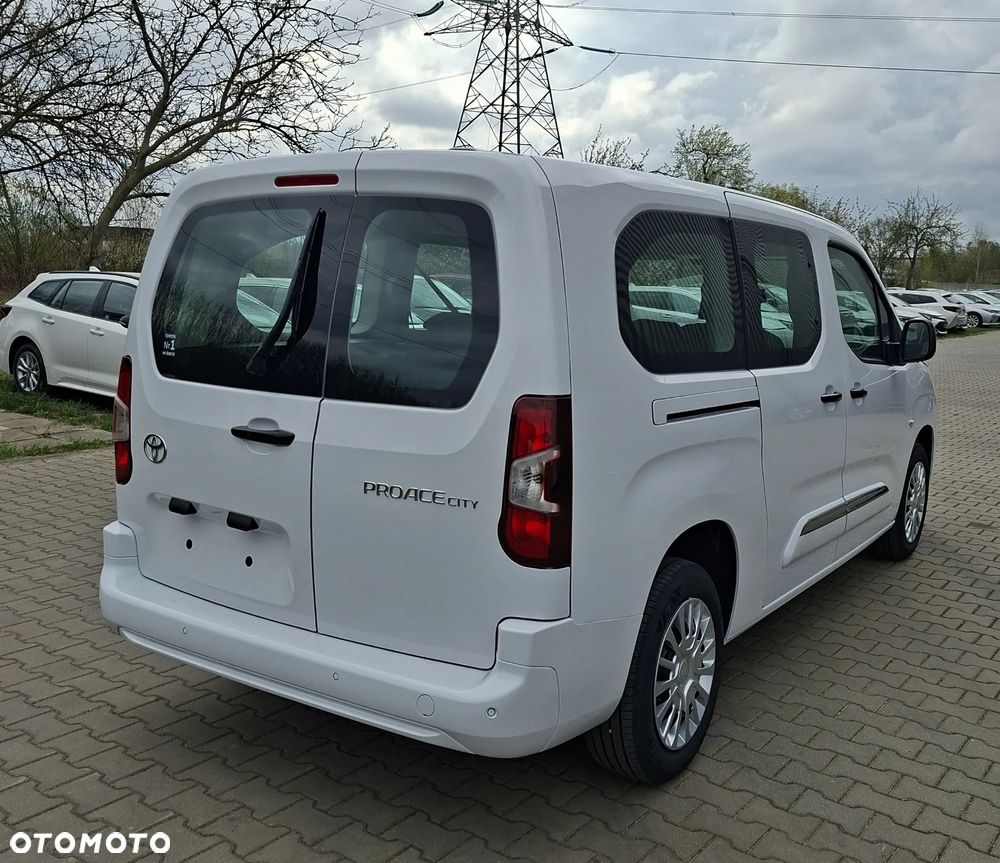 Toyota Proace City D-4D Long 2,4t Active (bryg.) - 3