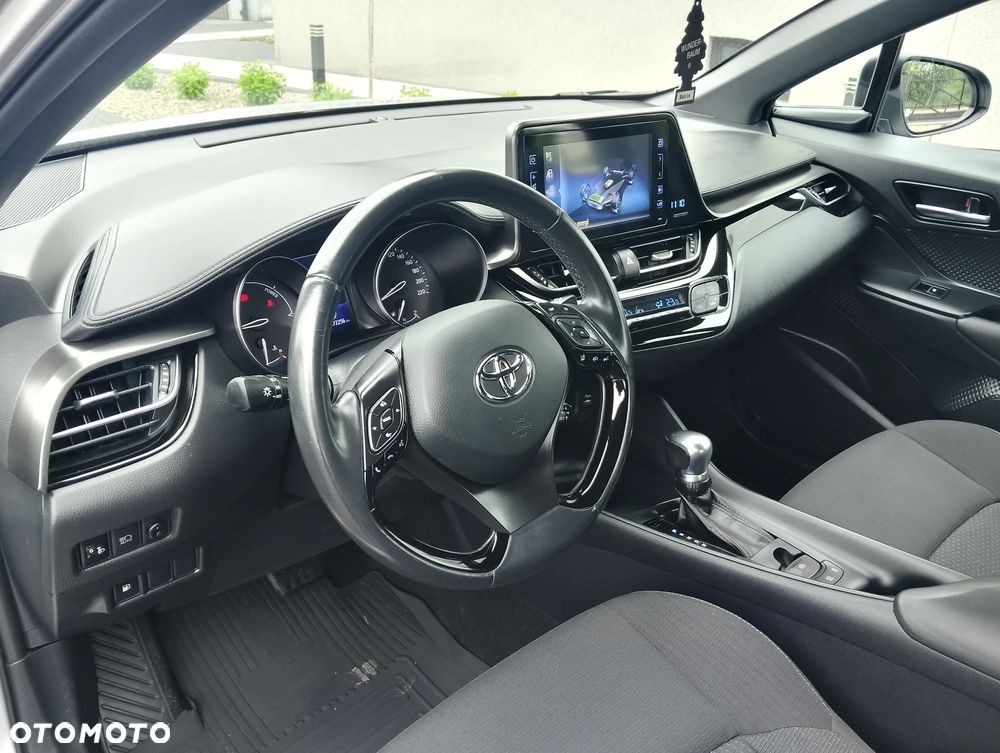 Toyota C-HR - 8