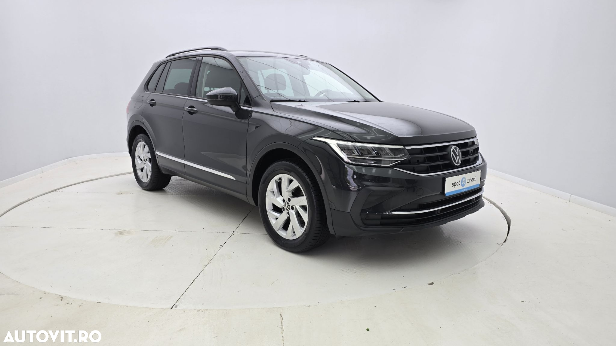 Volkswagen Tiguan 2.0 TDI SCR DSG 4Motion Life - 4