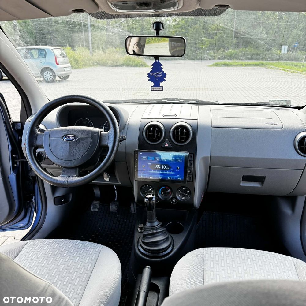 Ford Fusion - 7