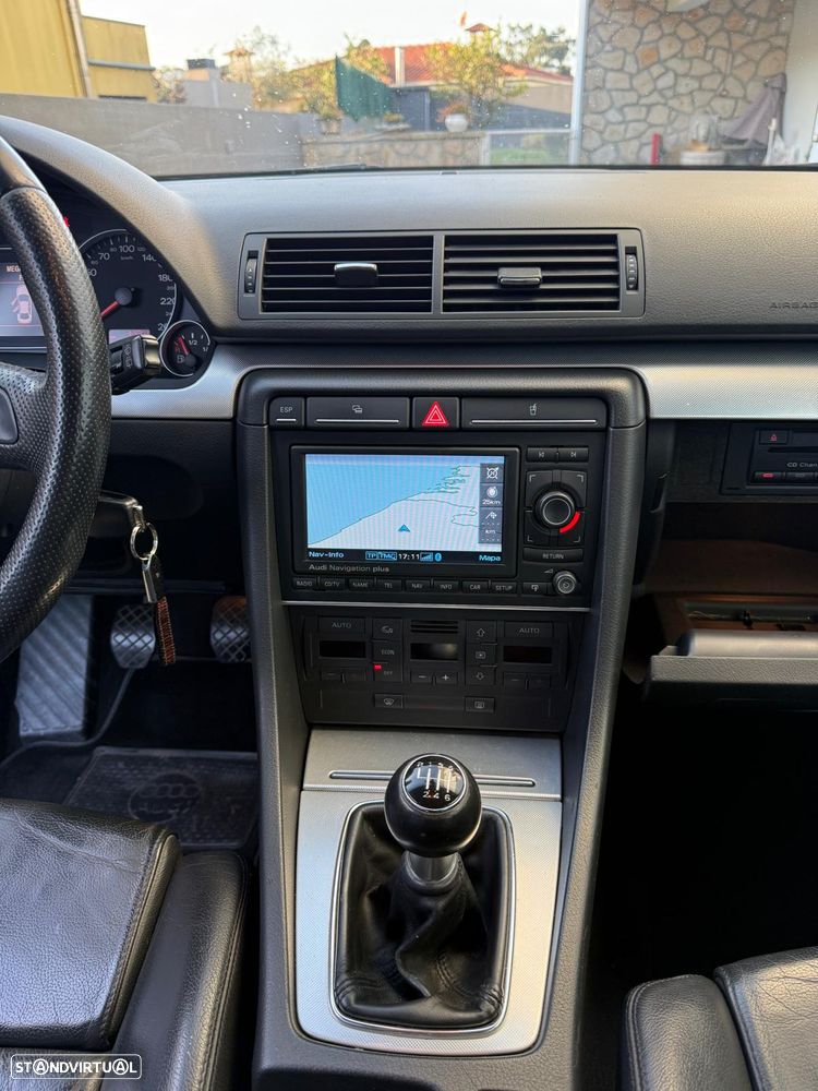 Audi A4 Avant 2.0 TDi S-line - 7