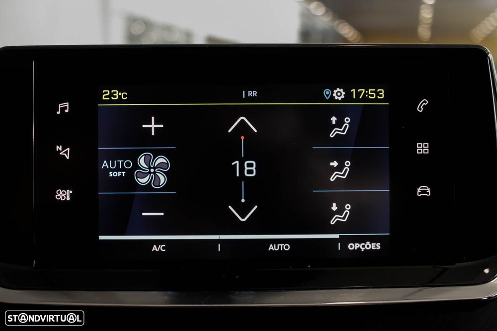 Peugeot e-208 Active Pack - 27