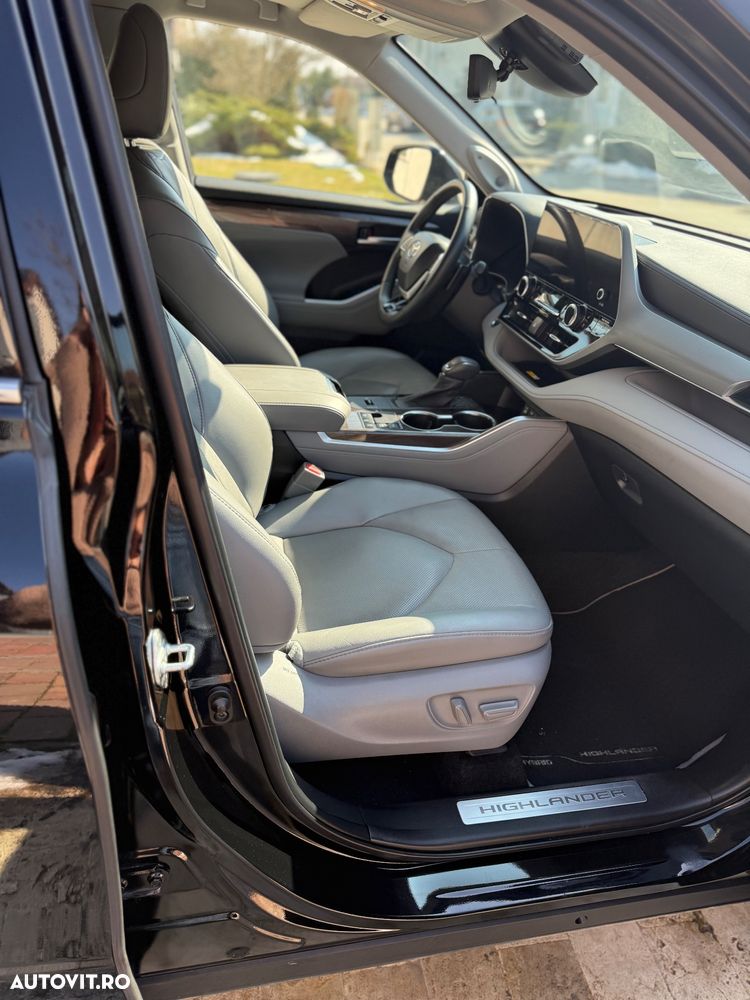 Toyota Highlander 2.5 L Dynamic Force 248CP Luxury Metallic - 10