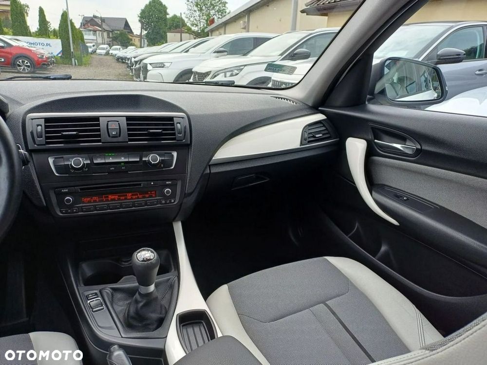 BMW Seria 1 116d EfficientDynamics Edition Sport Line - 23