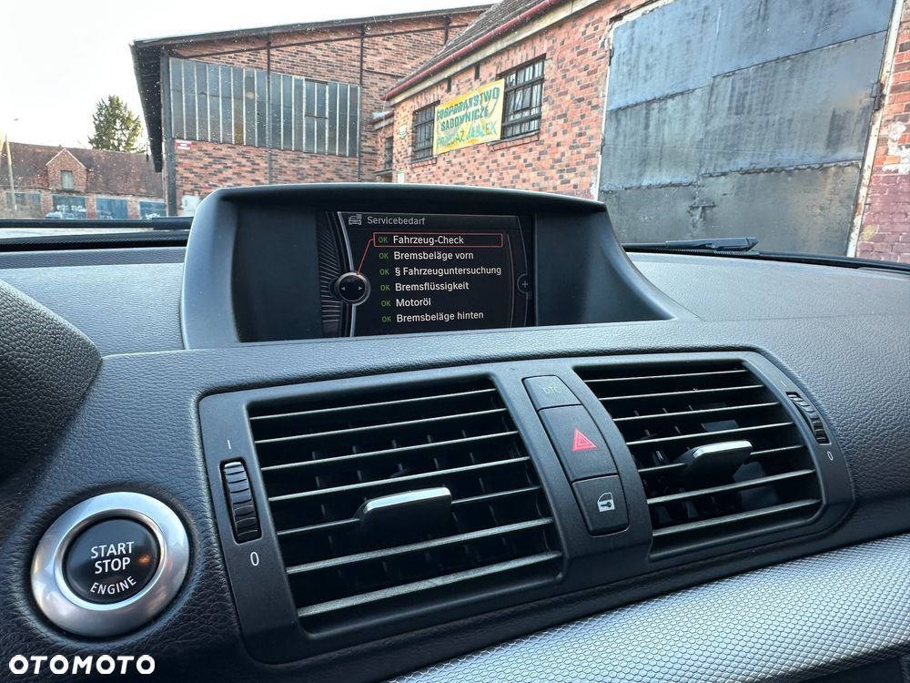 BMW Seria 1 118d Sport Line - 24