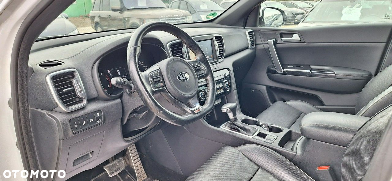 Kia Sportage - 12