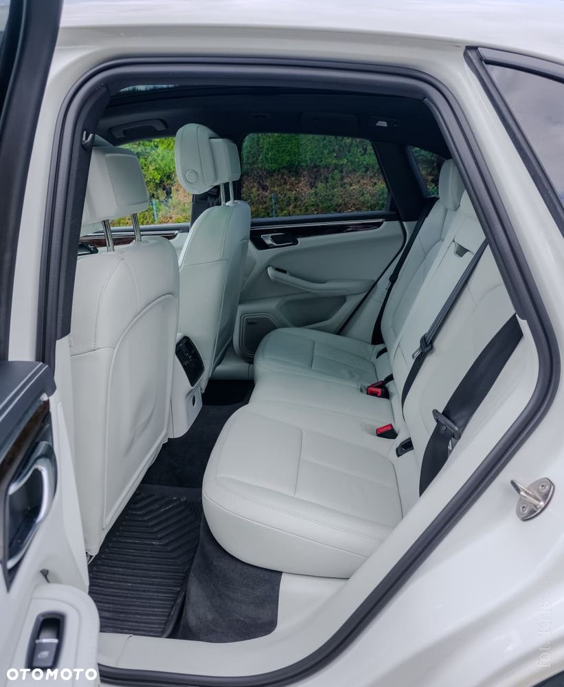 Porsche Macan S - 10
