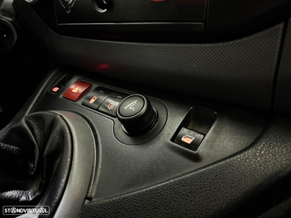 Peugeot Partner 1.6 BlueHDi 3L - 32