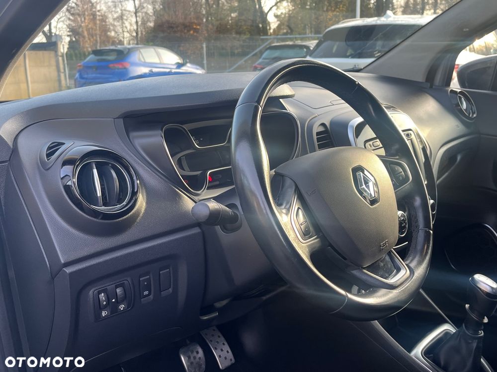 Renault Captur - 23