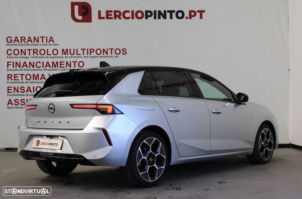 Opel Astra 1.2 T GS - 5