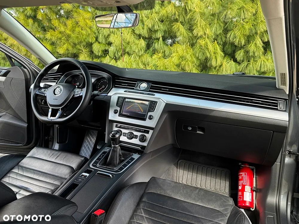 Volkswagen Passat Variant 2.0 TDI (BlueMotion Technology) Highline - 38