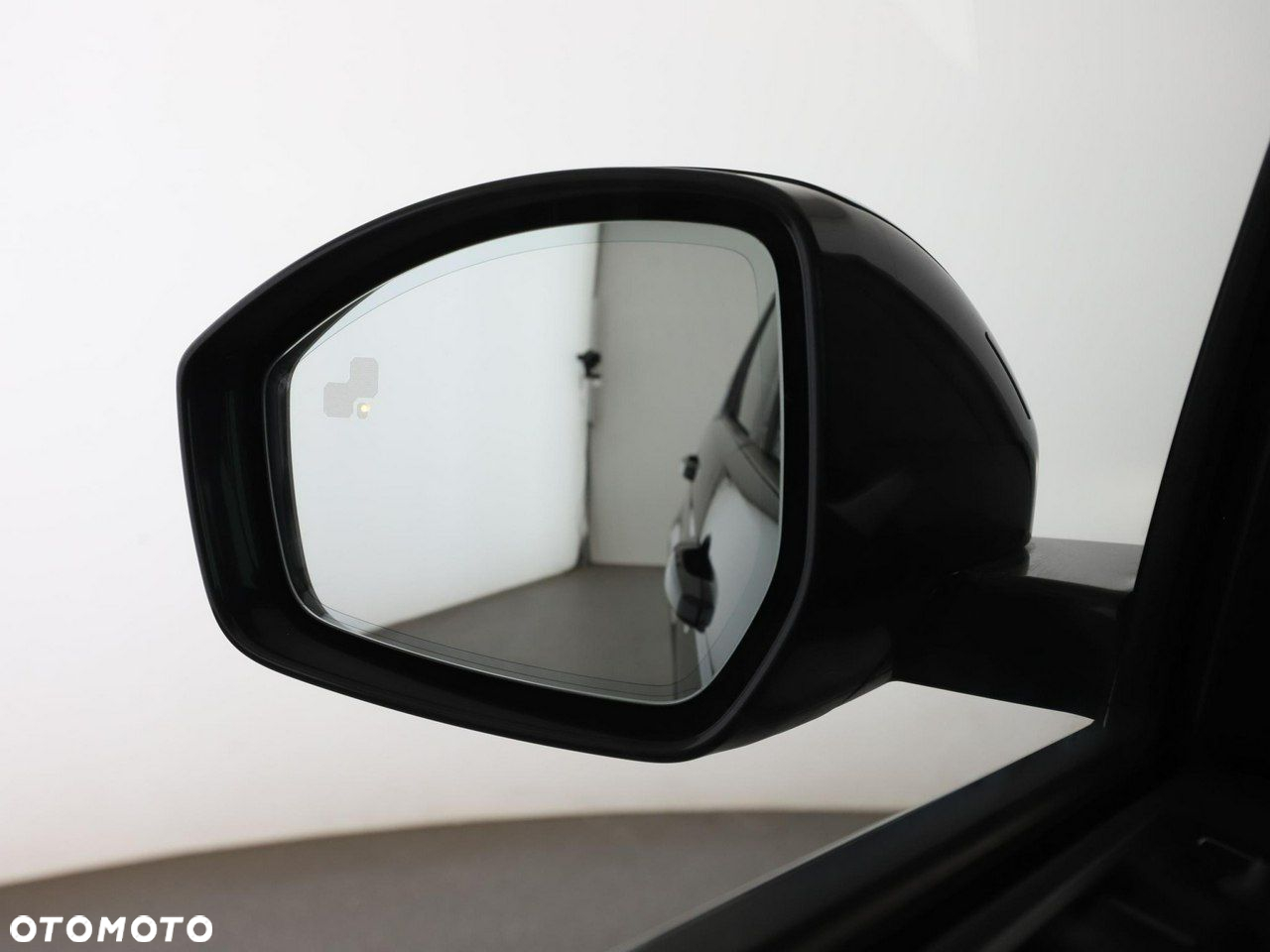 Land Rover Discovery Sport P300e - 34