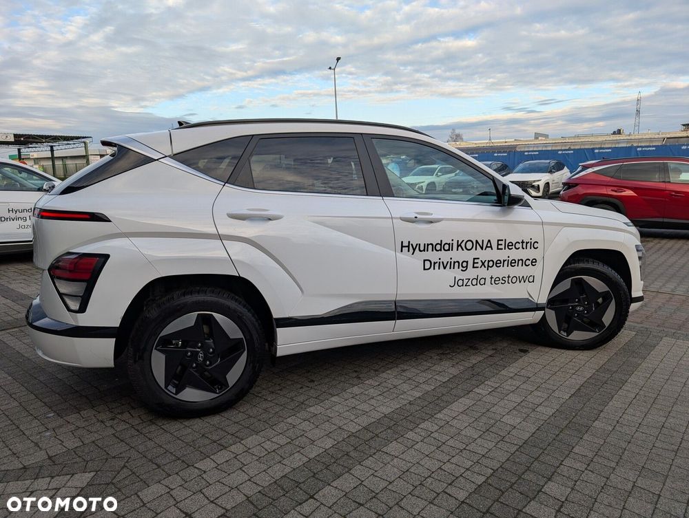 Hyundai Kona 65kWh Executive - 6