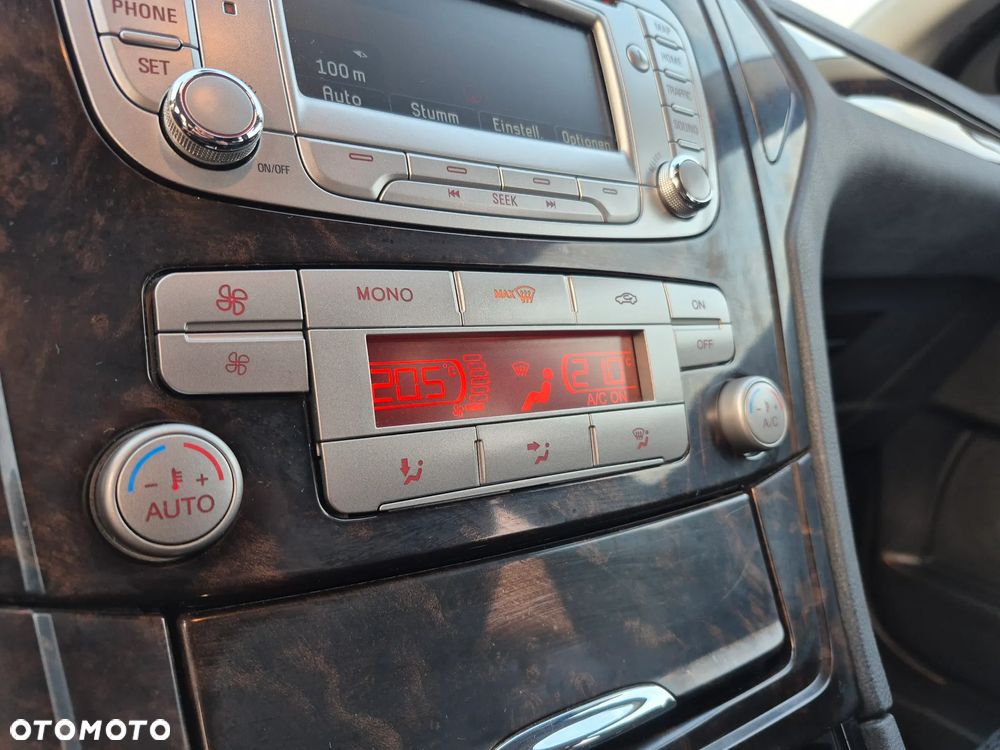 Ford Mondeo 2.0 Ghia Executive - 29