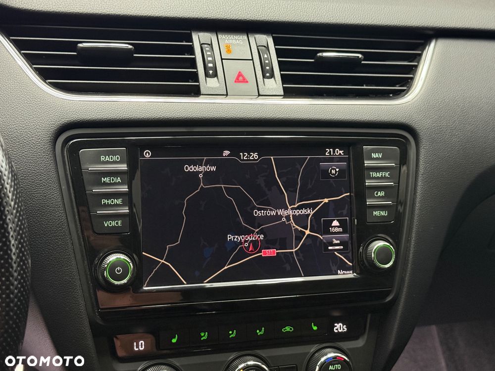 Skoda Octavia 2.0 TDI DSG RS - 27