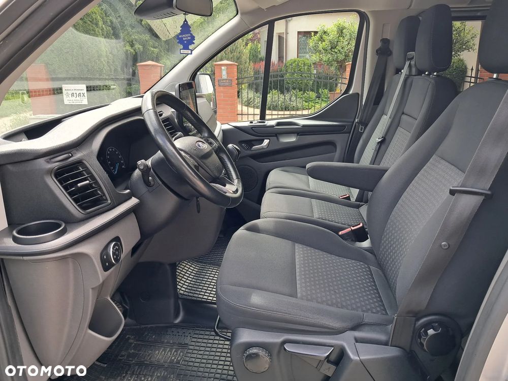 Ford Transit Custom 290 L2H1 Limited - 9