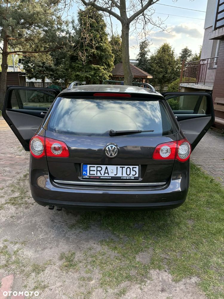 Volkswagen Passat - 2