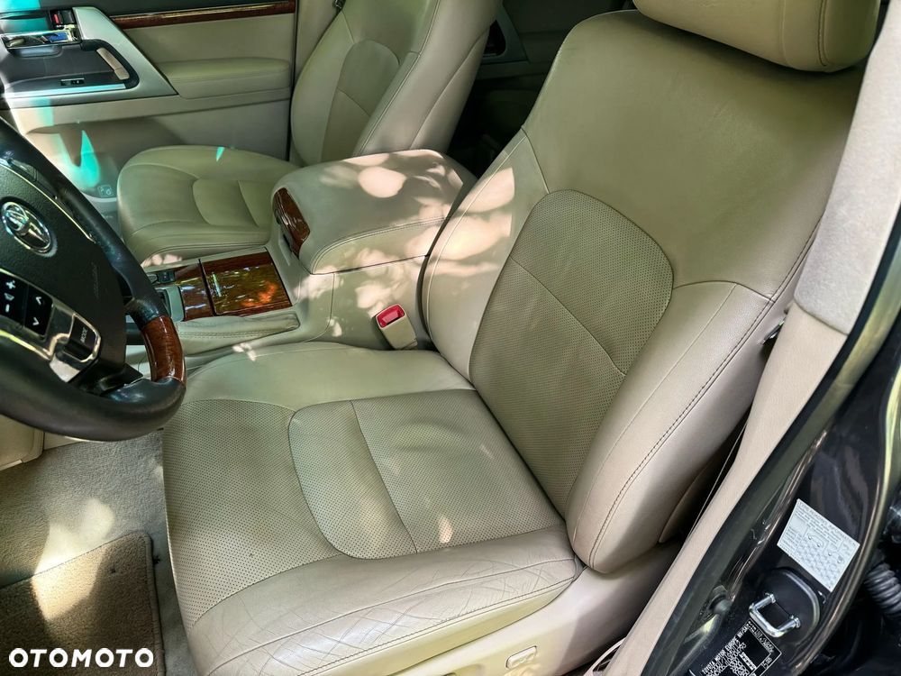 Toyota Land Cruiser LC 4.5 V8 D-4D Prestige Platinium - 10