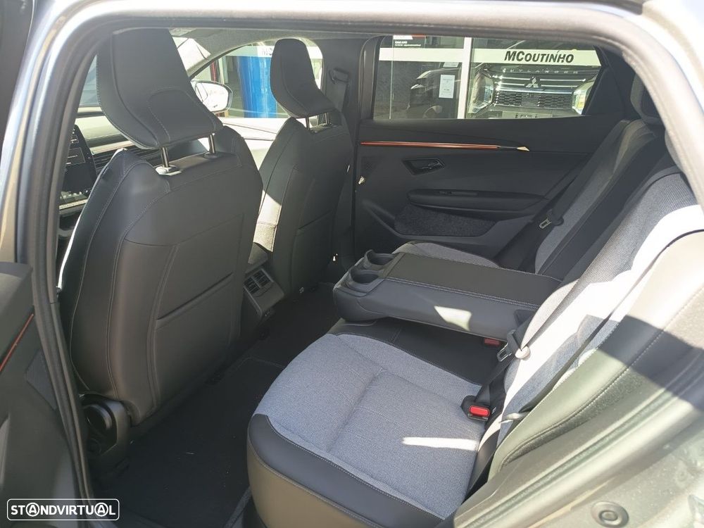 Mitsubishi Eclipse Cross - 13