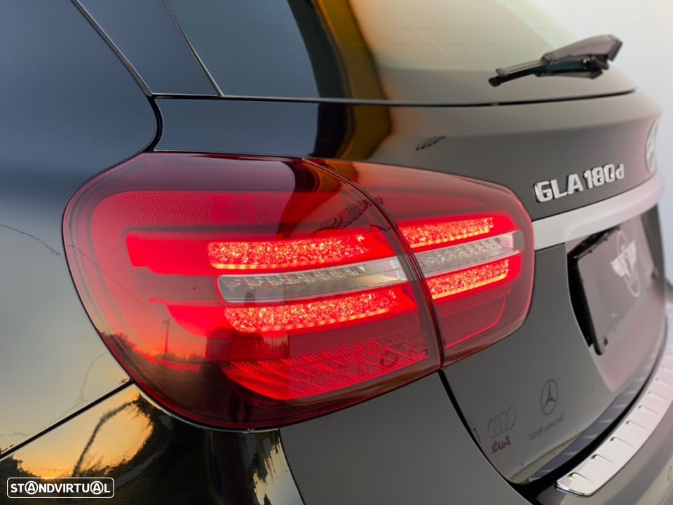 Mercedes-Benz GLA 180 d AMG Line Aut. - 21