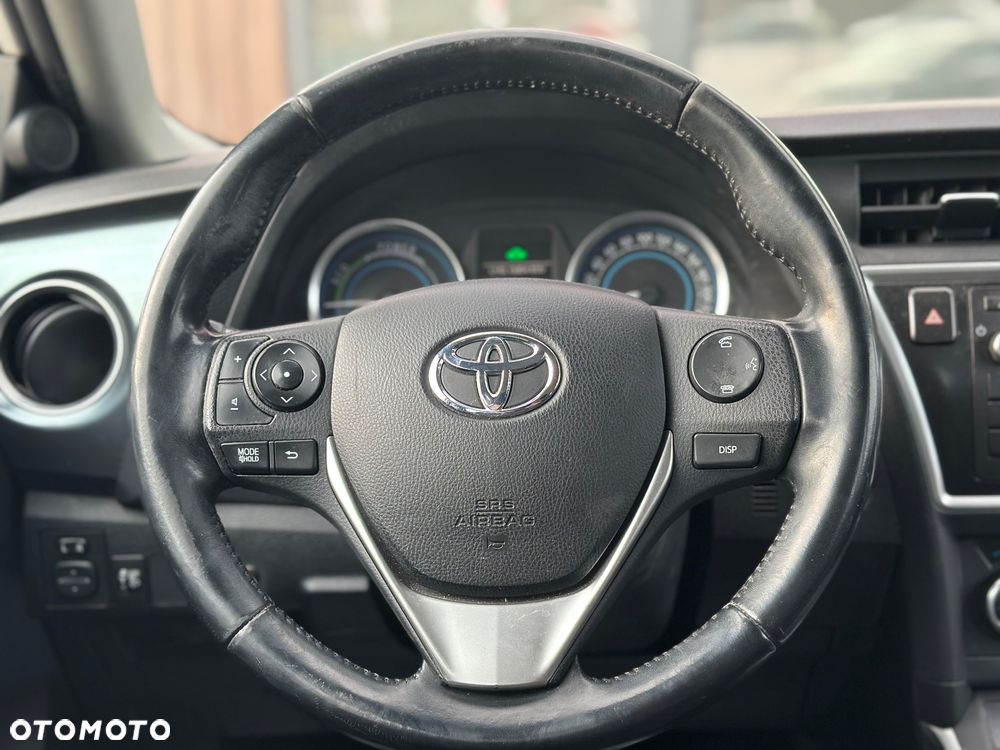 Toyota Auris - 12