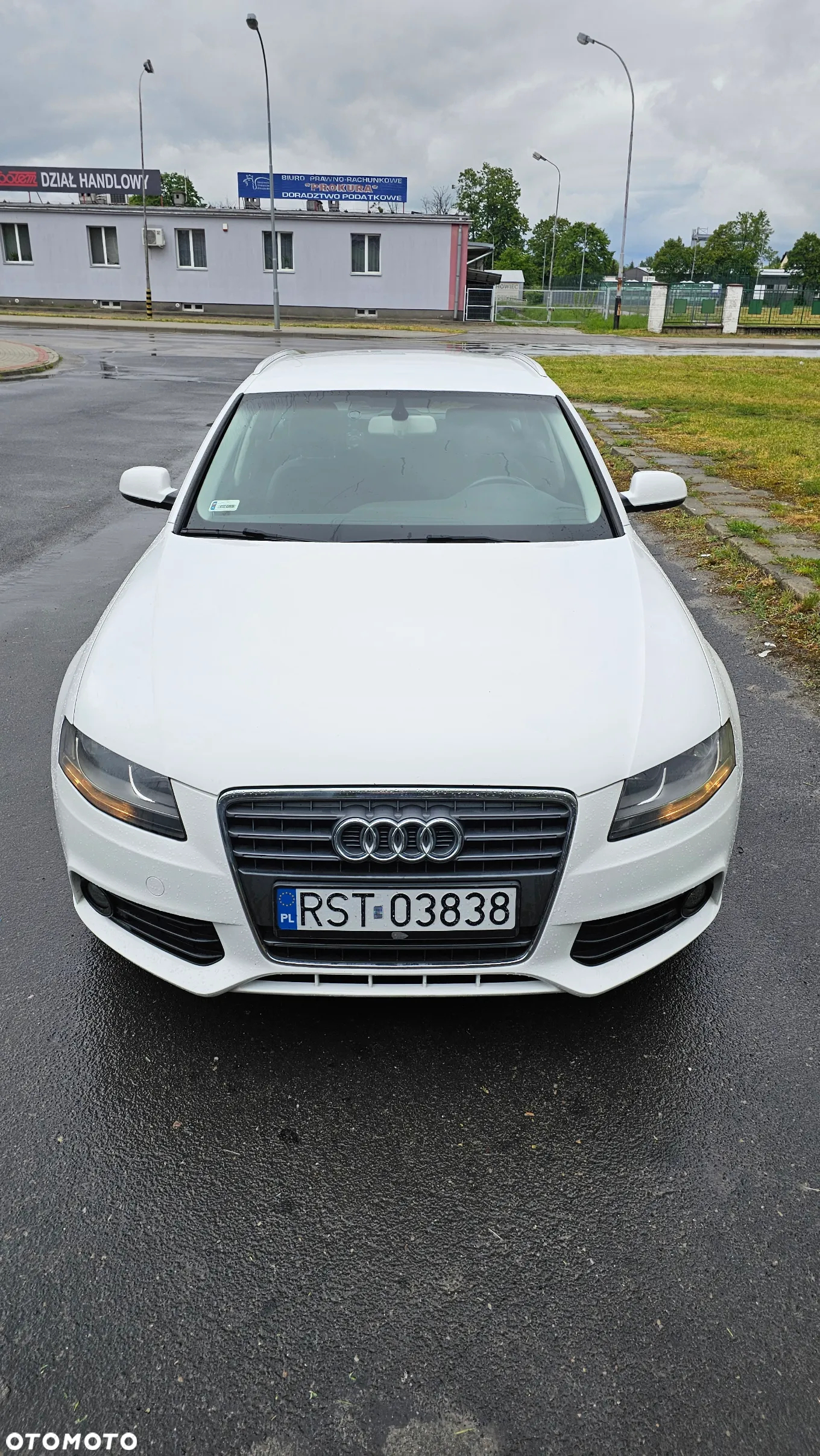 Audi A4 Avant - 4
