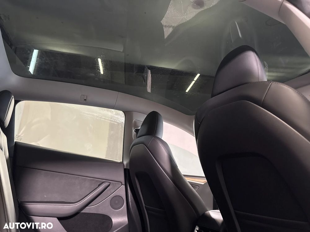 Tesla Model Y RWD - 21