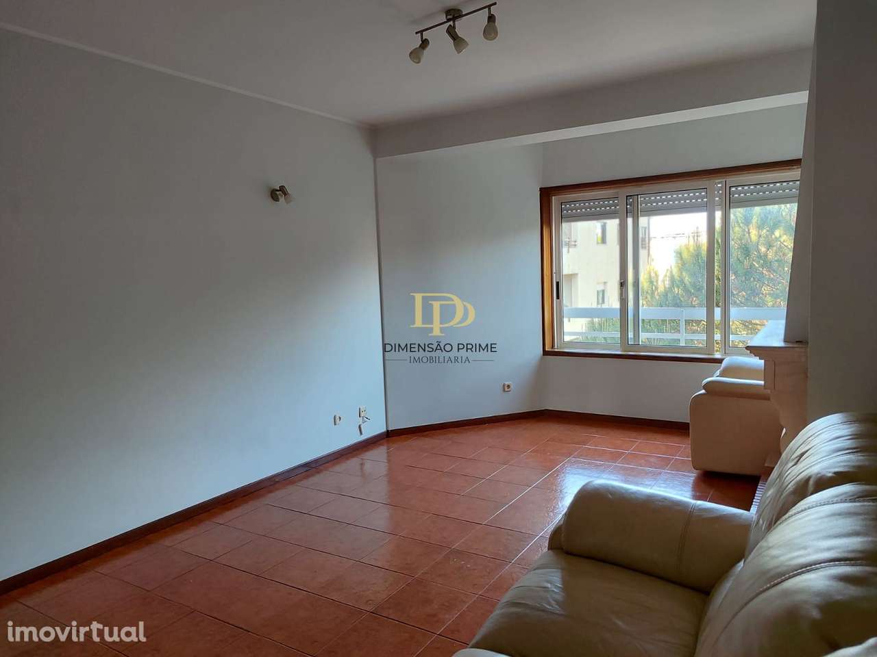 Apartamento T2 para Arrendamento | Águas Santas, Maia - Grande imagem: 3/21