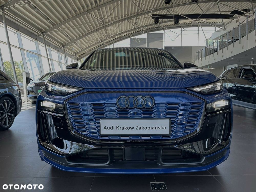 Audi Q6 e-tron - 7