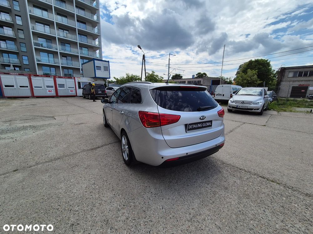 Kia Ceed 1.6 CRDi L - 4