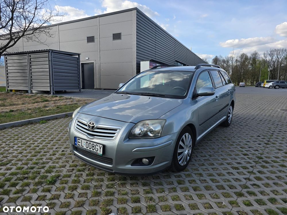 Toyota Avensis 1.6 VVT-i Terra - 2