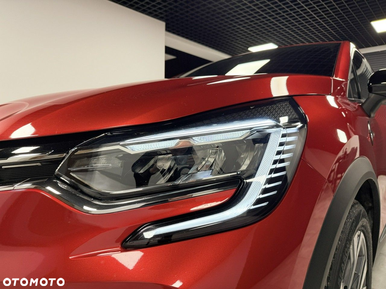 Renault Captur TCe Mild Hybrid 140 GPF TECHNO FAST TRACK - 9