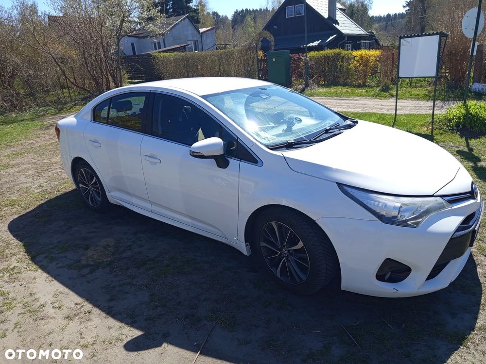 Toyota Avensis 2.0 D-4D Premium - 4