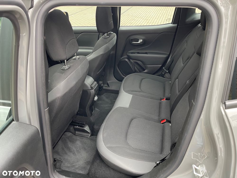 Jeep Renegade 1.0 T-GDI Night Eagle - 32