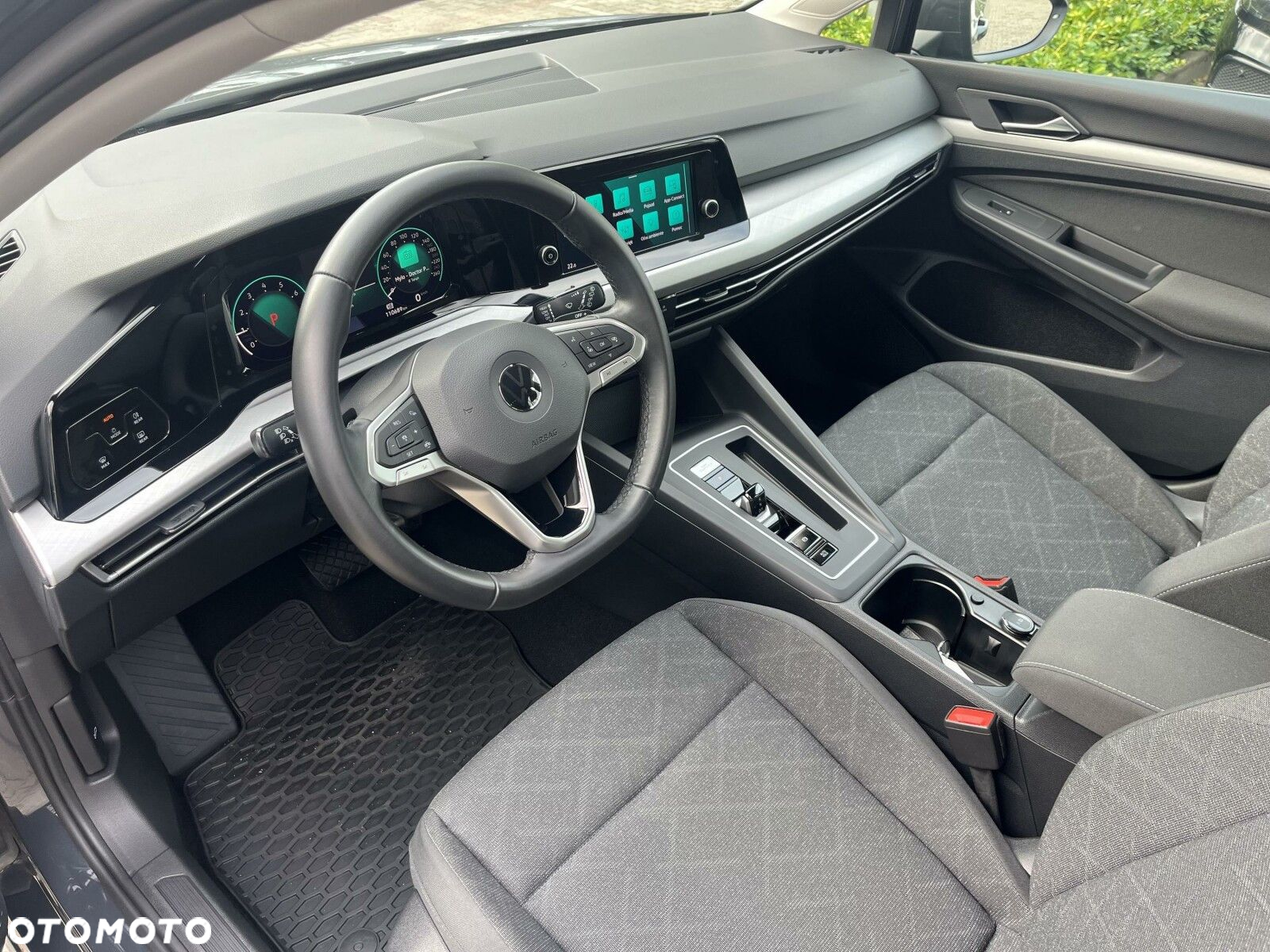 Volkswagen Golf - 9