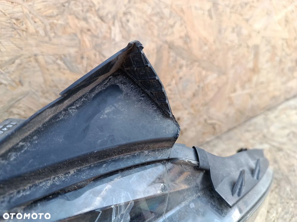 LAMPA PRZÓD PRZEDNIA PRAWA RENAULT CAPTUR 1 - 7