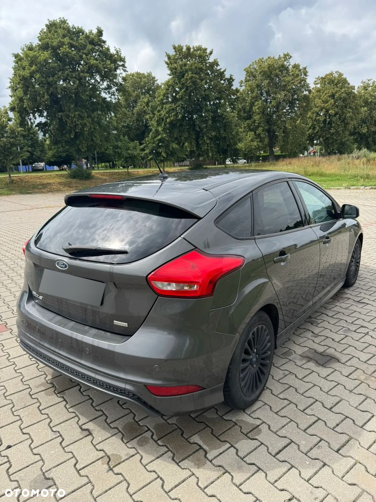 Ford Focus 1.0 EcoBoost ST-Line - 5