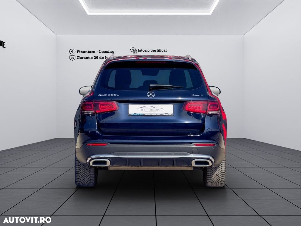 Mercedes-Benz GLC 300 e 4Matic 9G-TRONIC AMG Line - 7