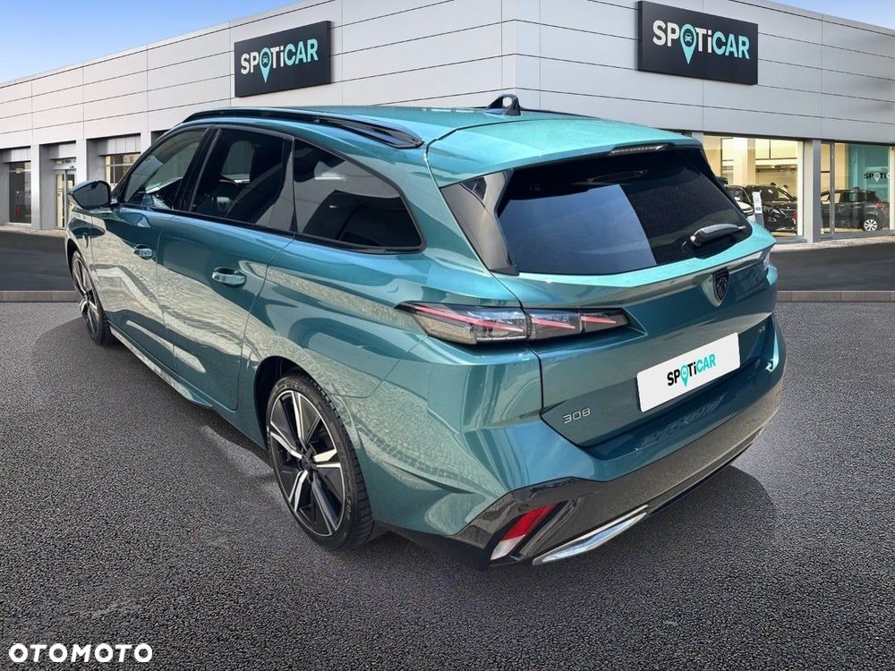 Peugeot 308 - 8