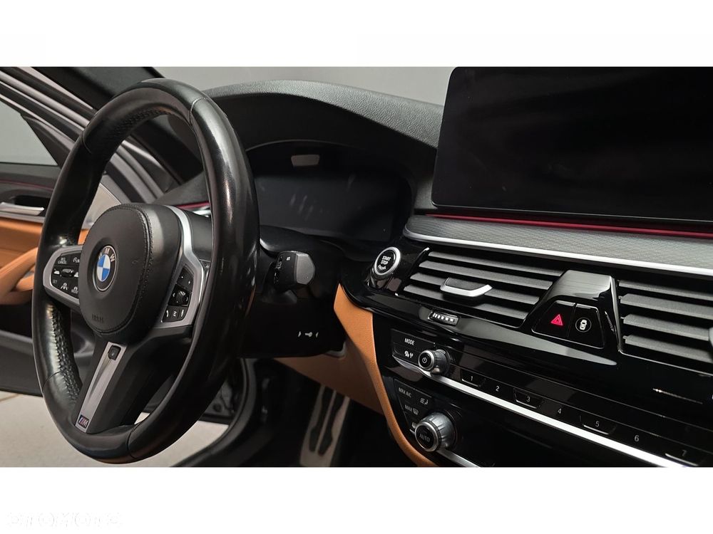 BMW Seria 5 - 31