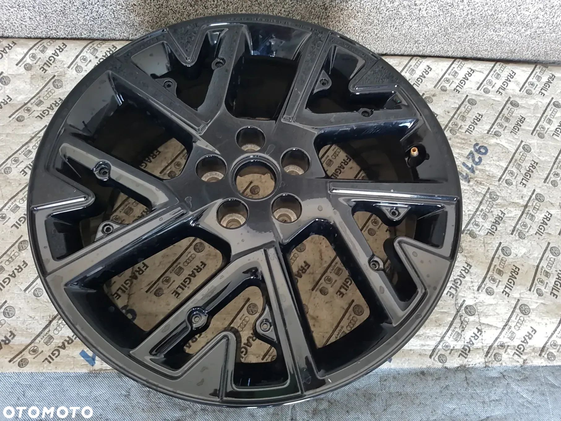 FELGA OPEL ASTRA L ELECRTIC 5X108 7,5JX18  ET44   9850014180 - 1