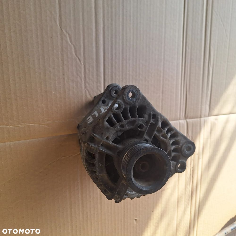 ALTERNATOR VW NEW BEETLE 2.0 B 028903028D - 3