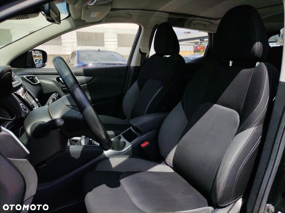 Nissan Qashqai 1.2 DIG-T N-Connecta EU6 - 14