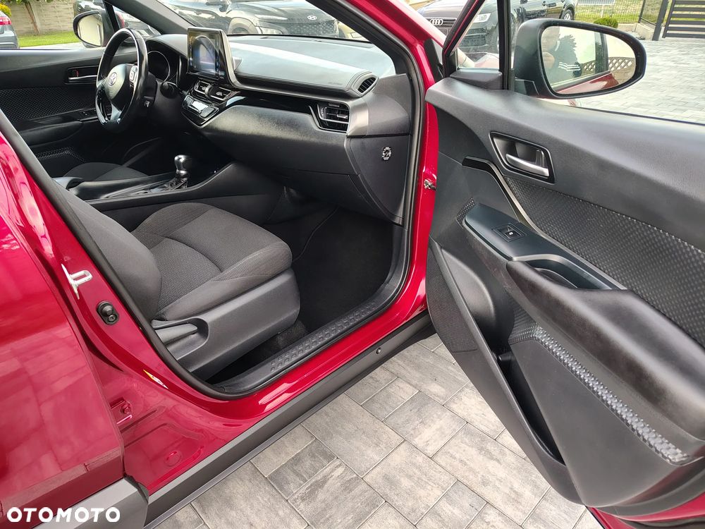 Toyota C-HR Flow - 12